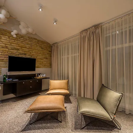 Hotel Artagonist Art 4*