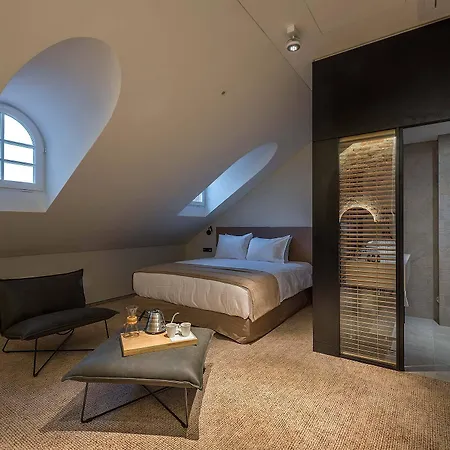 Artagonist Art Hotel