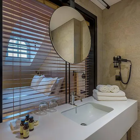 Artagonist Art Hotel