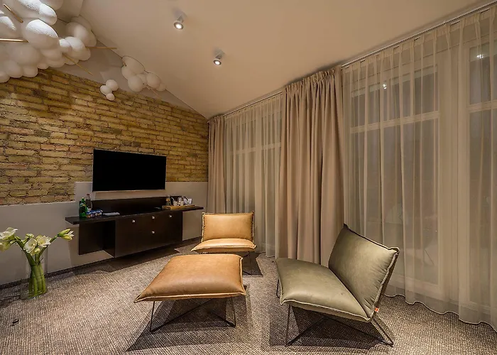 アータゴニスト アート