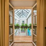 Artagonist Art Hotell